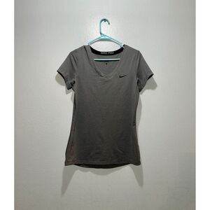 Nike Women's Grey and Black T-shirt Large NO FLAWS